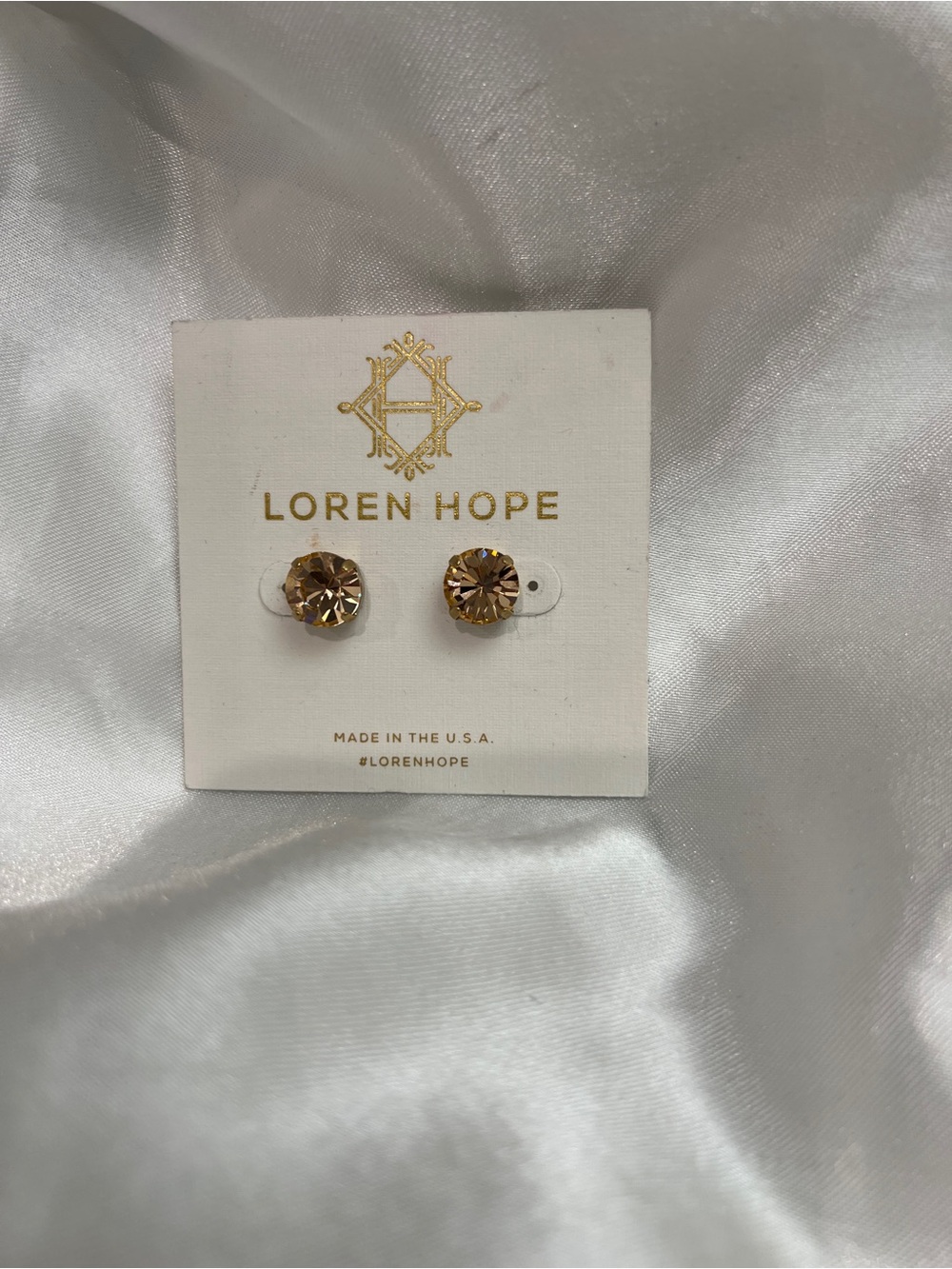 Loren Hope Kaylee Crystal Earrings in Light Peach